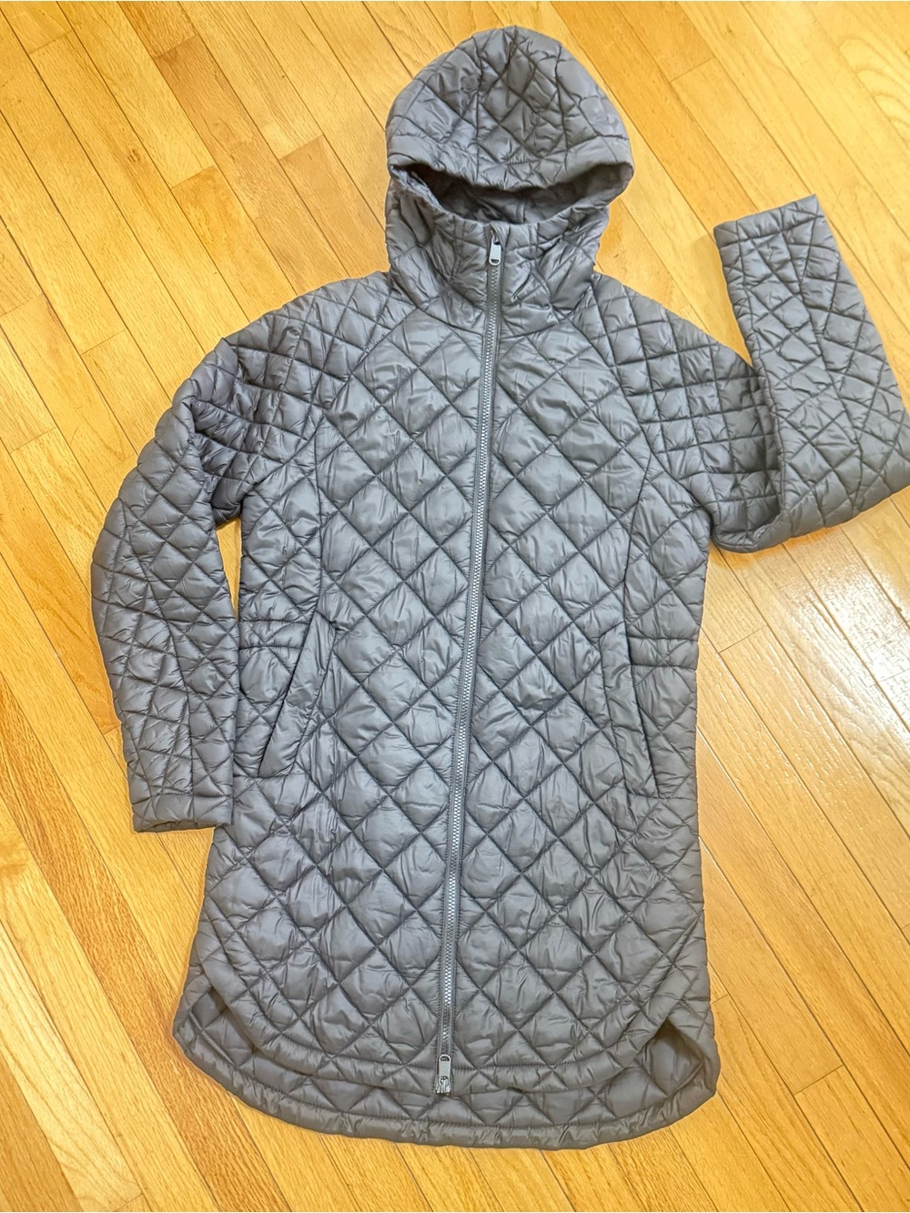 Athleta Whisper Featherless Parka-SML